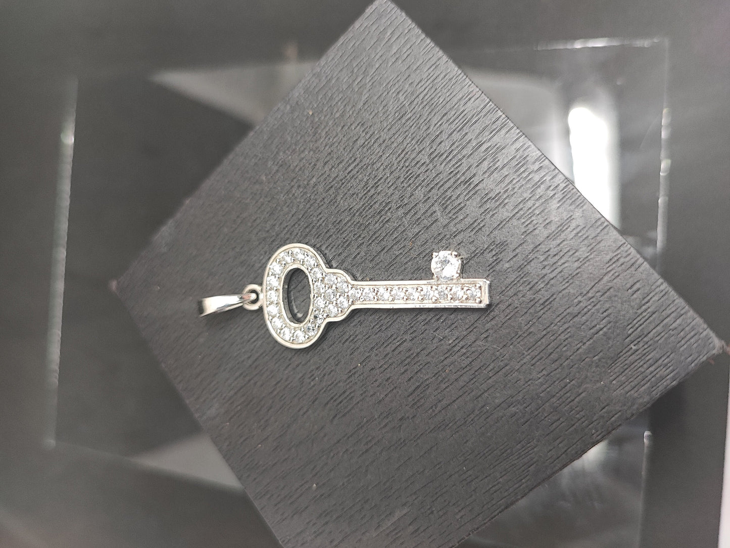 Key Necklace / Moissanite Key Pendant/Moissanite Necklace / Key Charm Necklace / 925 Solid Silver Key Necklace /Moissanite Key Charm