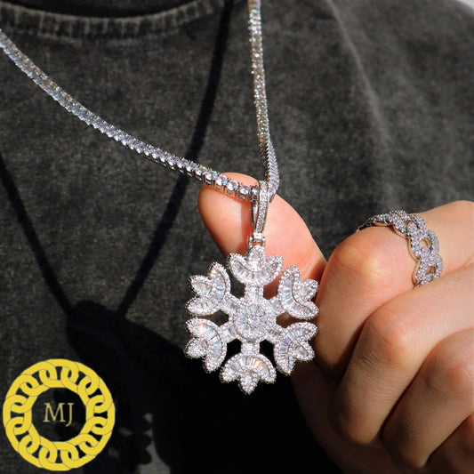925 Sterling Silver Moissanite Diamonds Fully Iced Out Snowflake Symbol Pendant/Hip Hop Jewelry/Customize Gift/Iced Out Pendant ,Snow flower