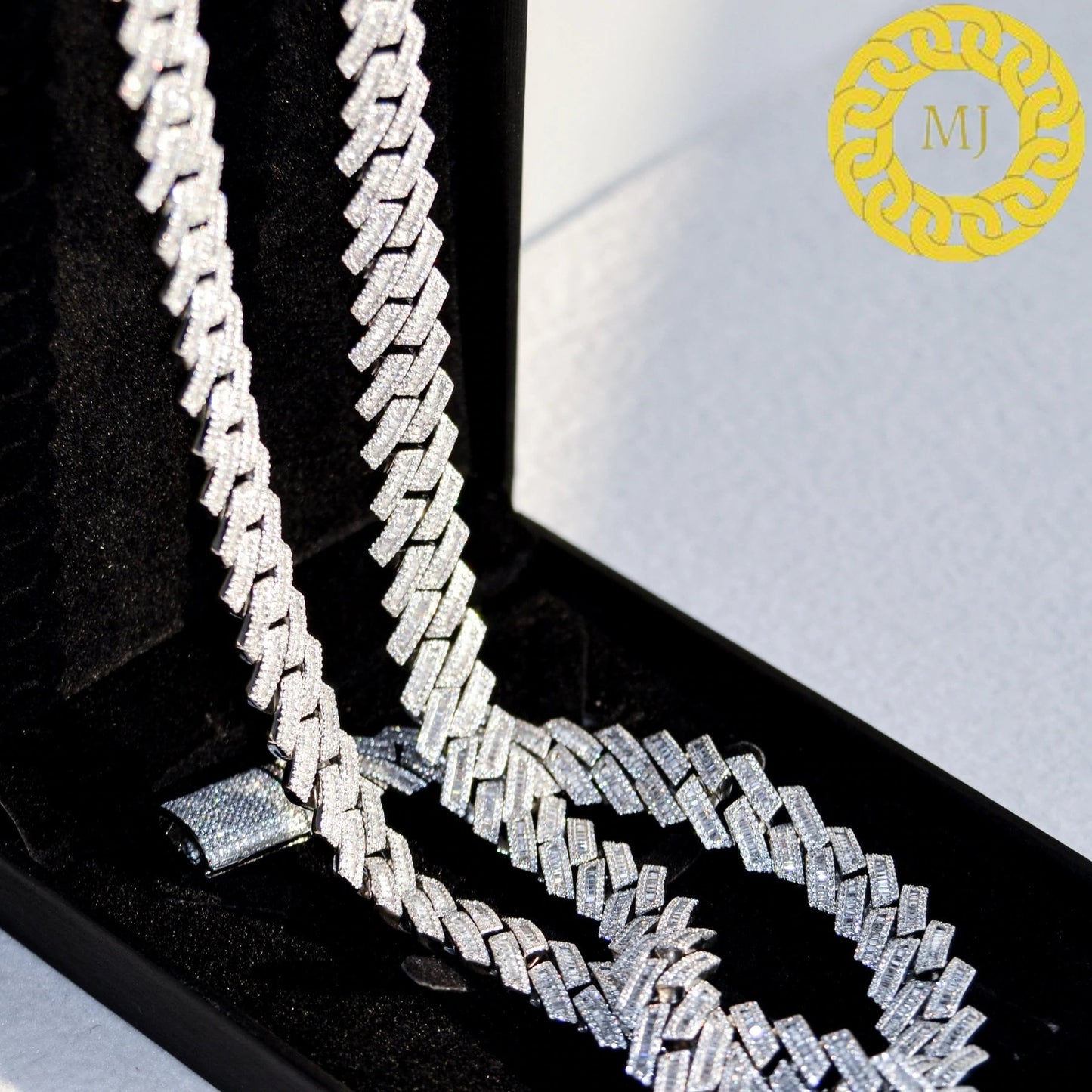 16MM VVS1 Moissanite Icedout baguette Cuban Chain With 14k White Gold Finished In Sterling Silver 925, 16 - 28'',Pass The Diamond Tester