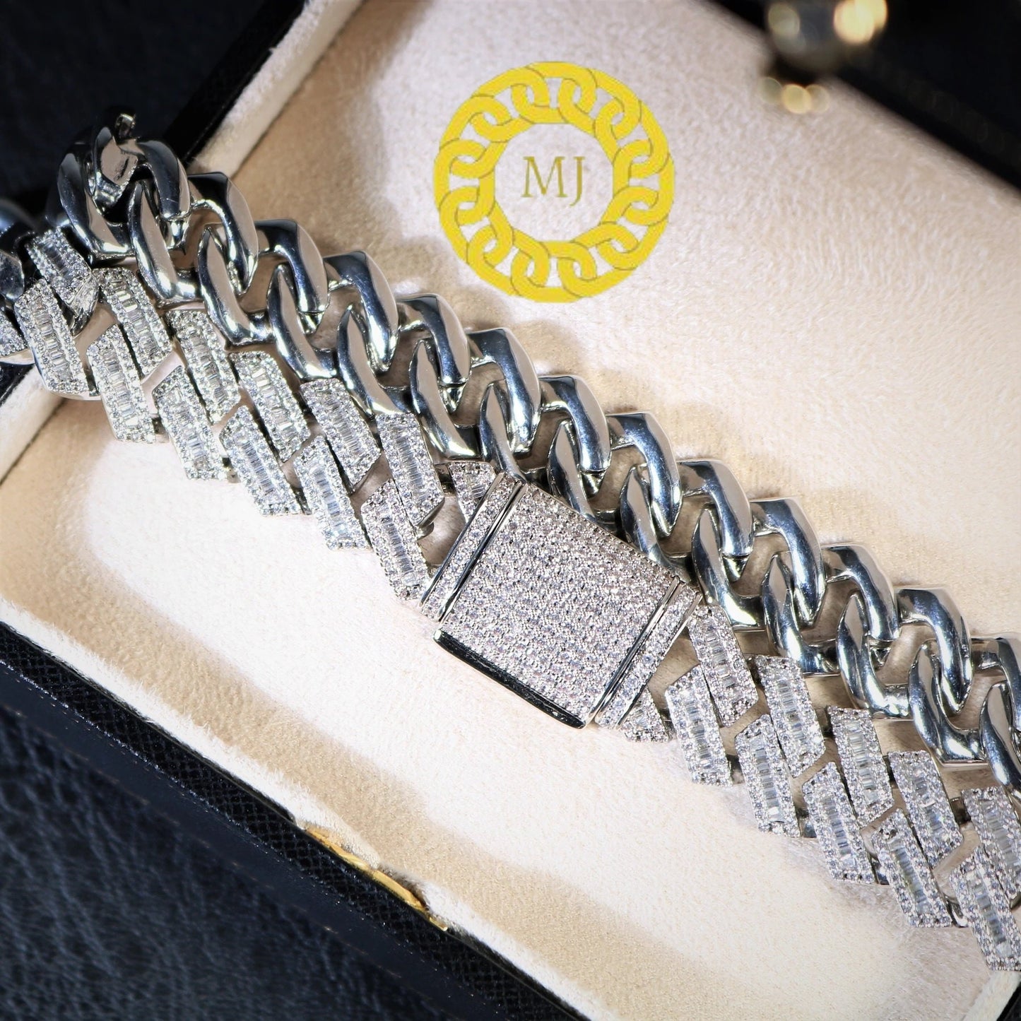 16MM VVS1 Moissanite Icedout baguette Cuban Chain With 14k White Gold Finished In Sterling Silver 925, 16 - 28'',Pass The Diamond Tester