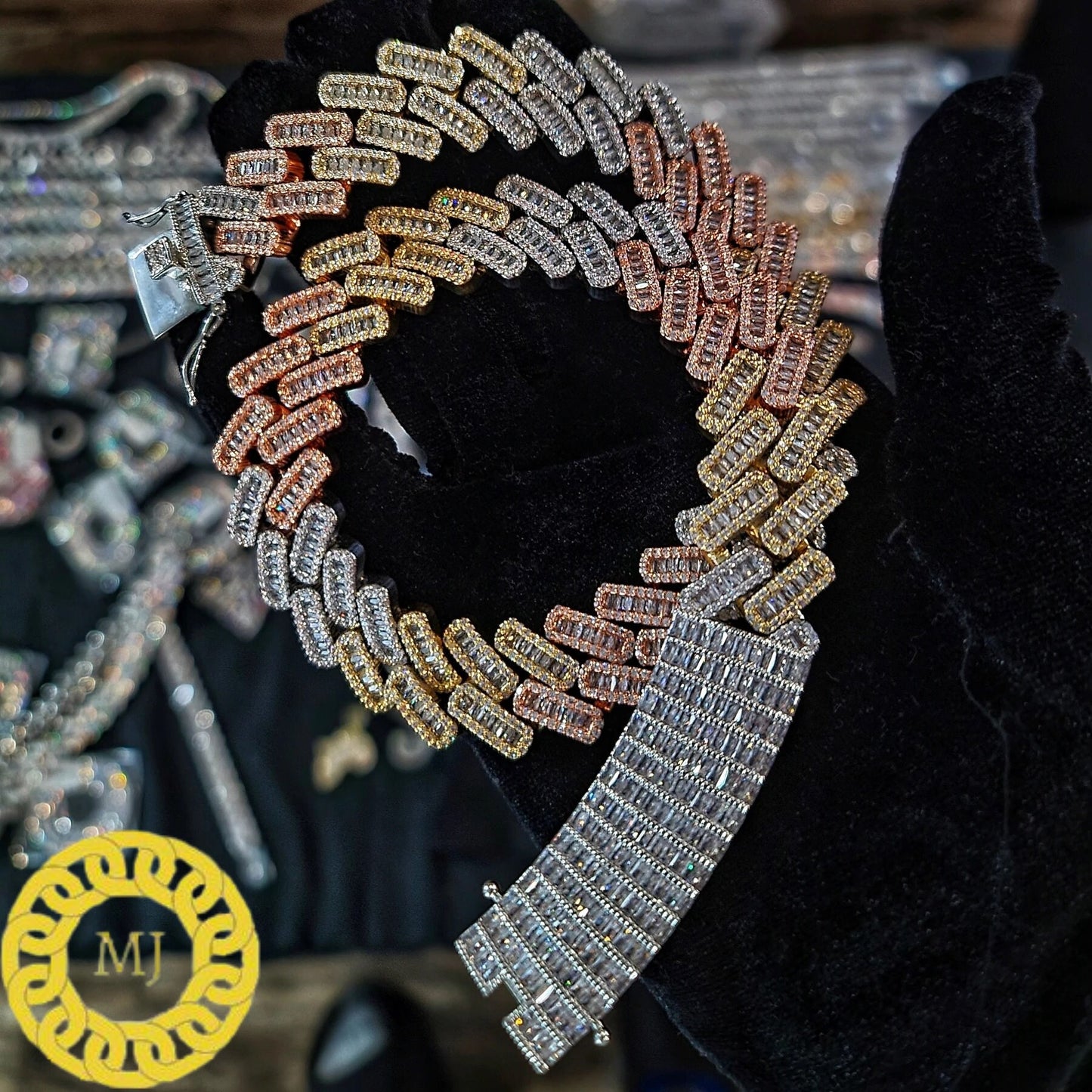 Heavy Solid 925 Sterling Silver Men VVS1 Baguette Moissanite Diamonds Chain-Big Icy lock Baguette Ice Crazy Hip Hop 19MM Cuban Link Necklace